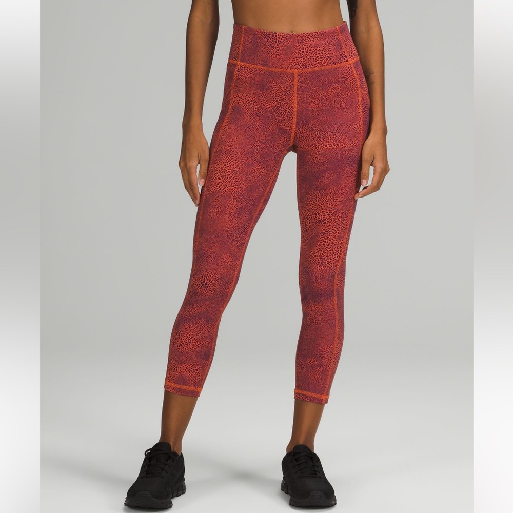 376. Lululemon invigorate high rise crop 25” size 4 in crackle glaze vintage…